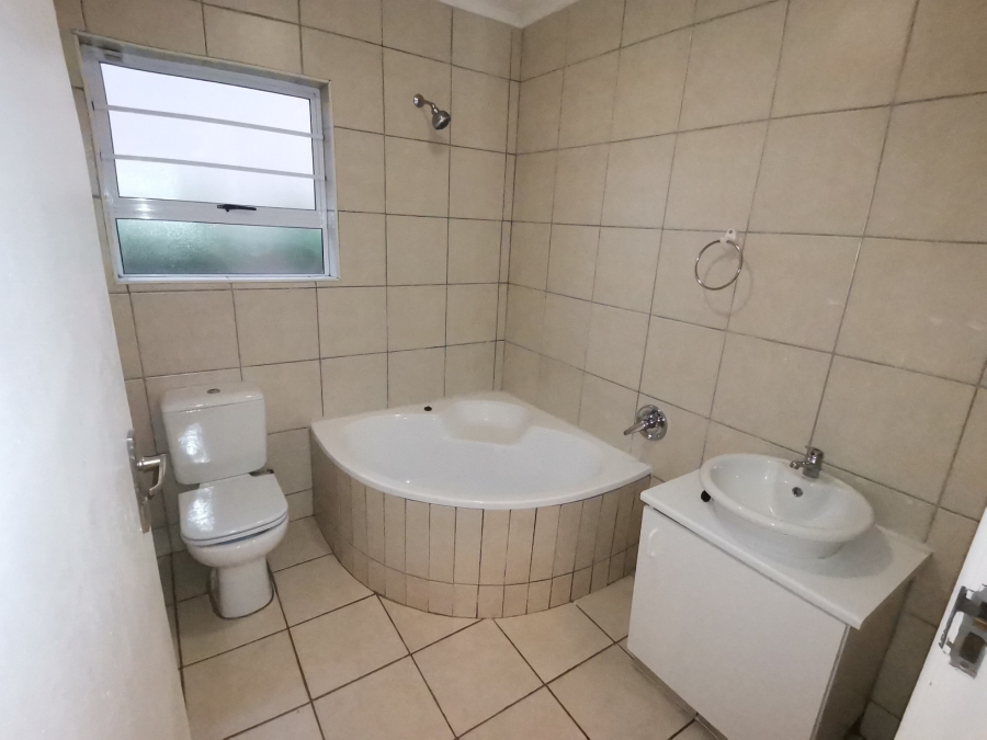 3 Bedroom Property for Sale in Beacon Bay North Eastern Cape